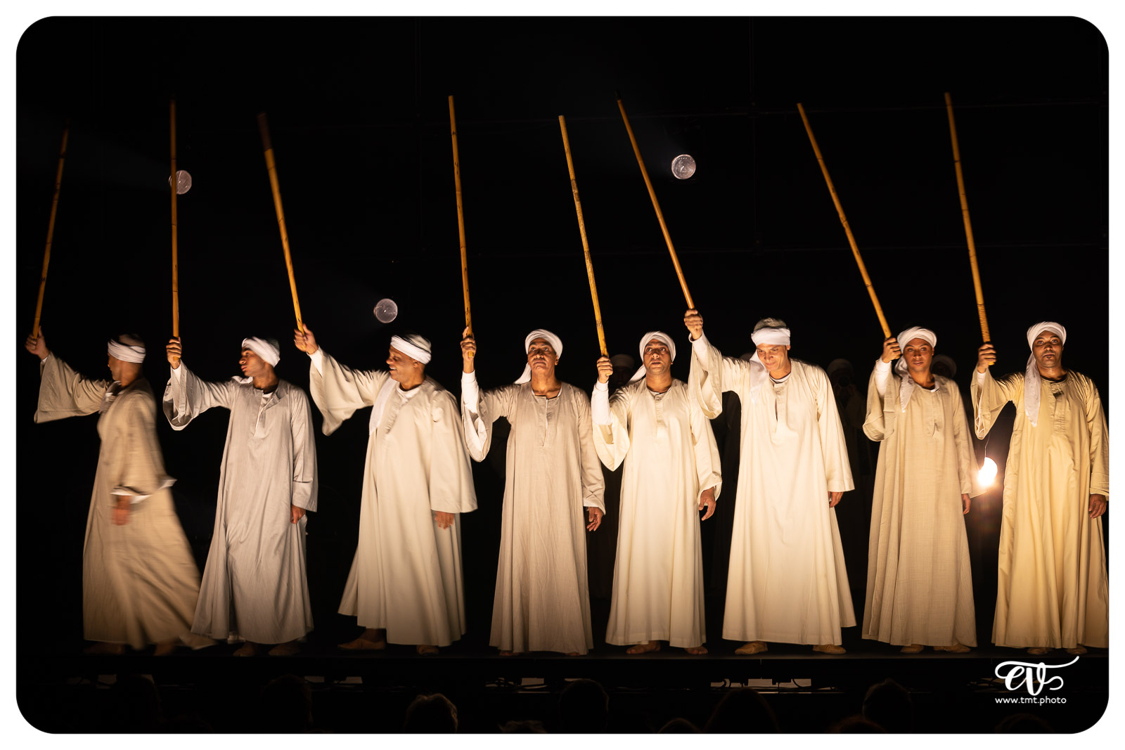 DANS LE CERCLE DES HOMMES DU NIL - CENTRE MEDHAT FAWZY DE MALLAW